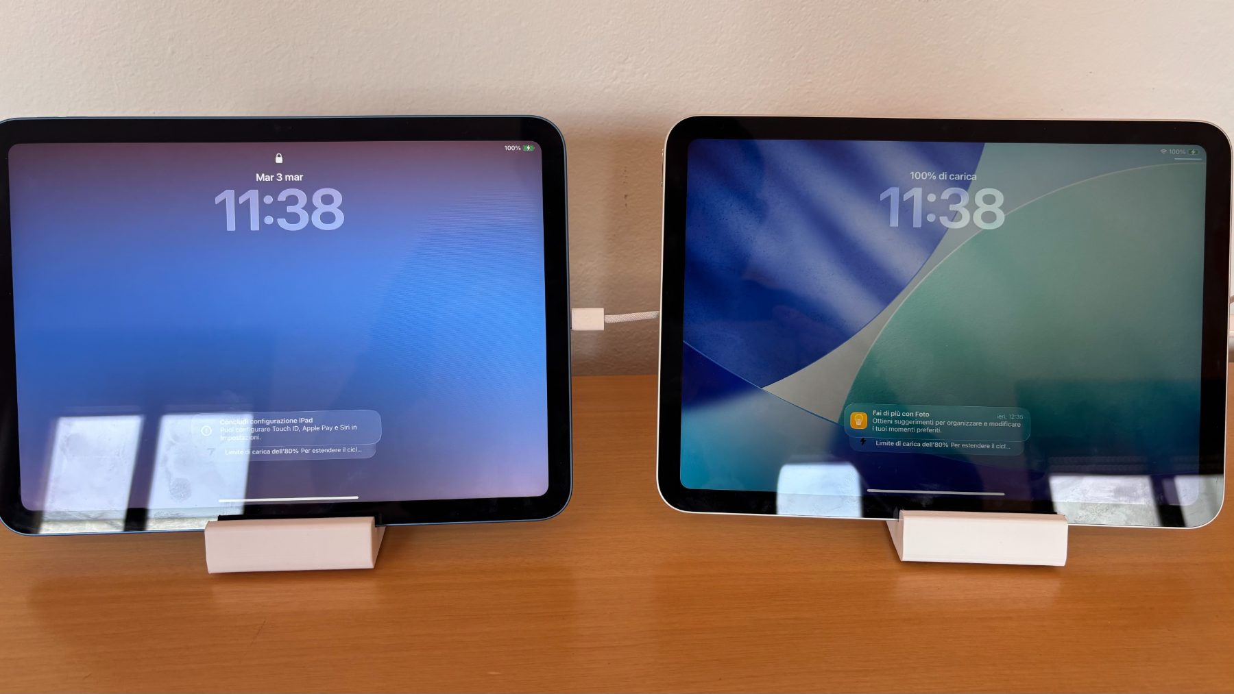 iPad su supporti in ricarica